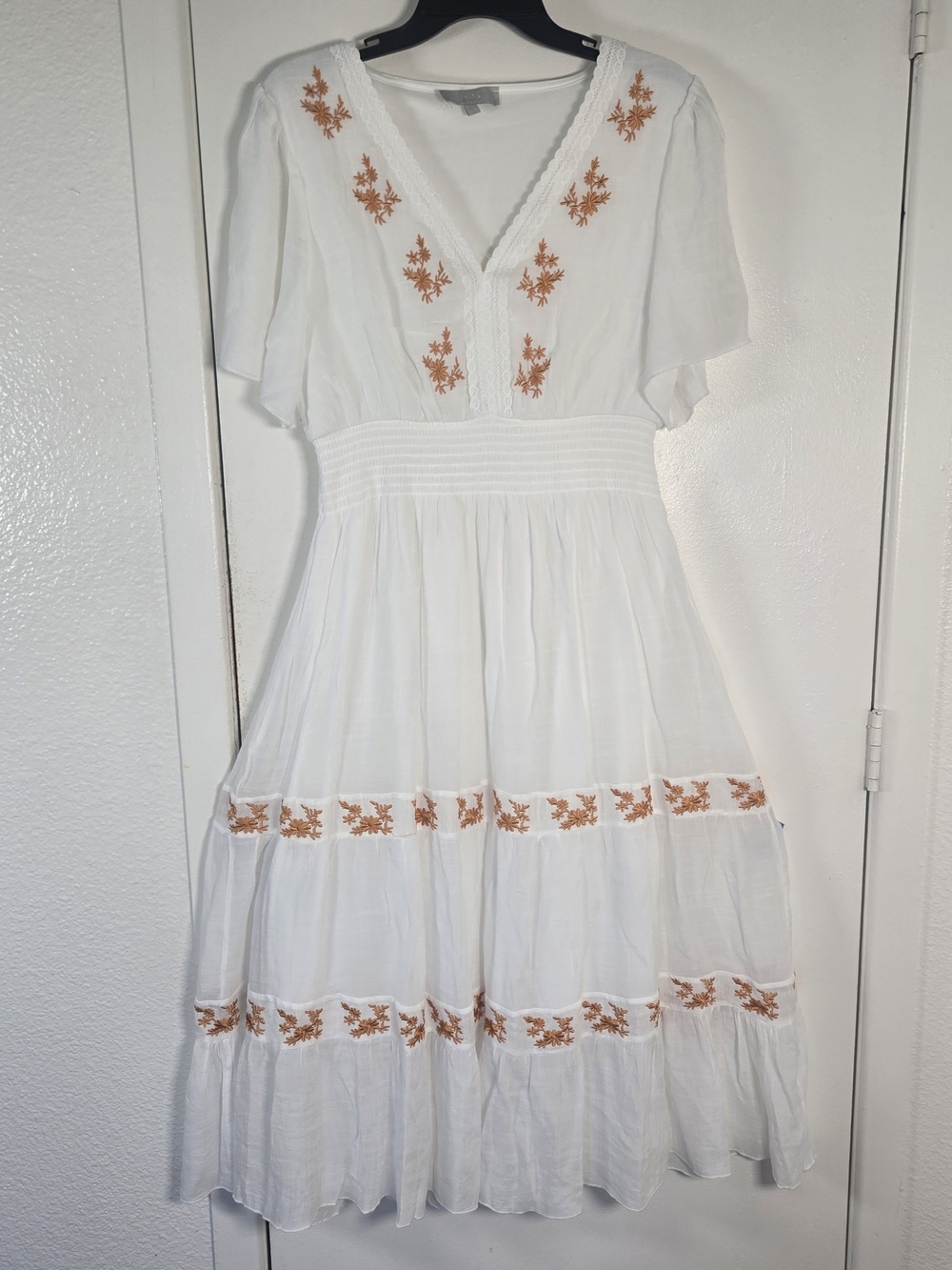 J Gee White Embroidered Smocked Dress PXL Petite XL Boho Floral Festival Midi